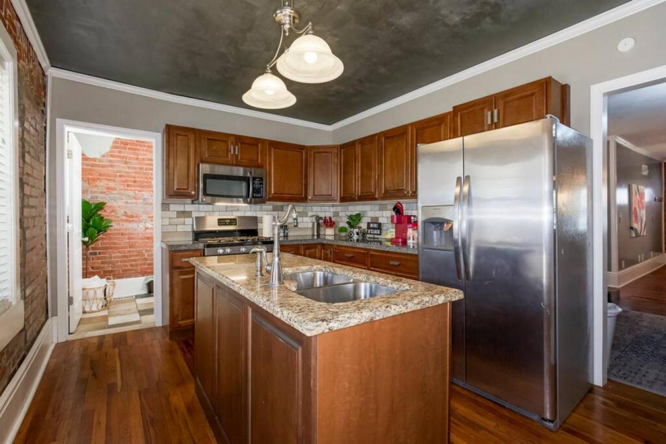 Entire Loft Downtown With Free Parking Villa Kansas City Kültér fotó