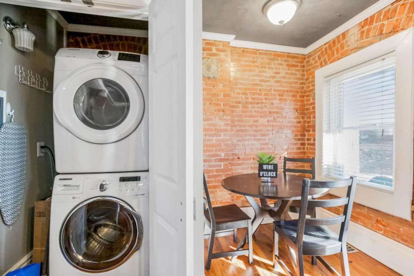 Entire Loft Downtown With Free Parking Villa Kansas City Kültér fotó